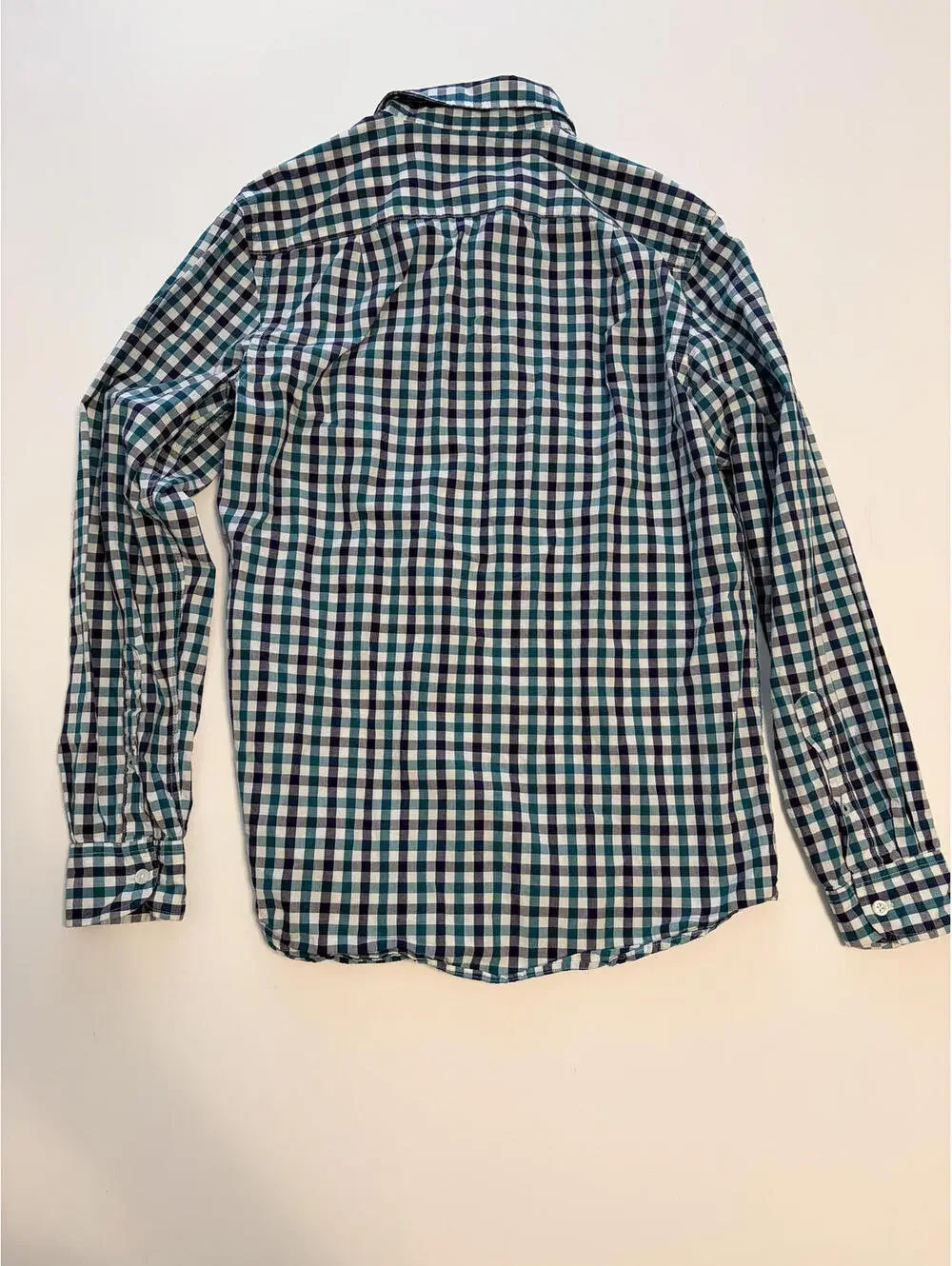 Old Navy Boy's Ginghm Button Down Shirt (Size Small)